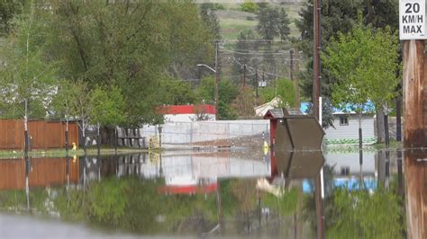 Water levels peak, flood warning lifted for Grand Forks, B.C.